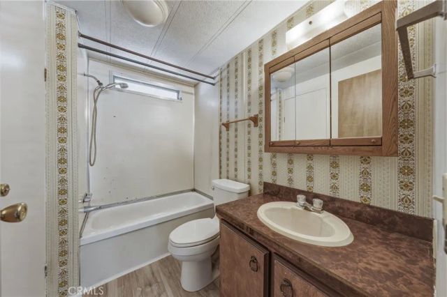 4265 Lakeshore 16, Lakeport, CA 95453