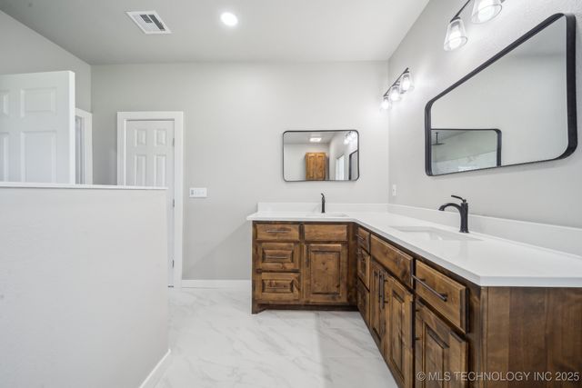 2624 N 434, Pryor, OK 74361