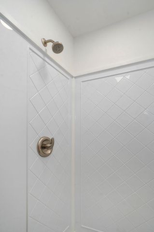 2353 E Locust Street, Springfield, MO 65803