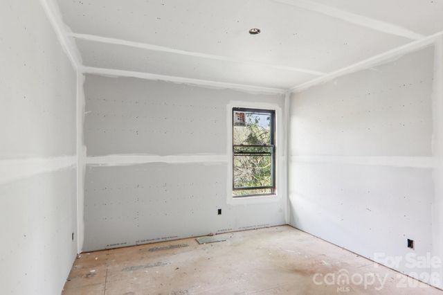 124 N Main Street 2, Mars Hill, NC 28754