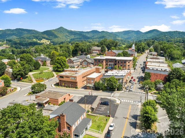 124 N Main Street 2, Mars Hill, NC 28754