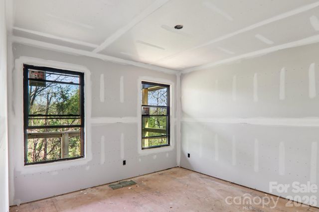 124 N Main Street 2, Mars Hill, NC 28754