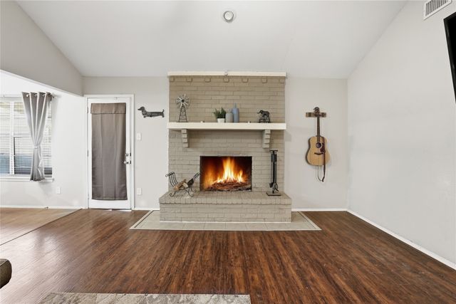 1701 Tobie Layne Street, Benbrook, TX 76126