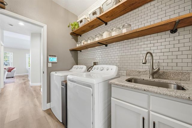 1941 CITRUS COURT, Mount Dora, FL 32757