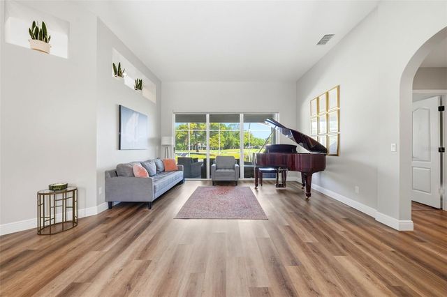 1941 CITRUS COURT, Mount Dora, FL 32757