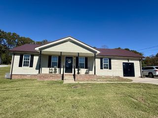 2642 Cummings Cir, Clarksville, TN 37042