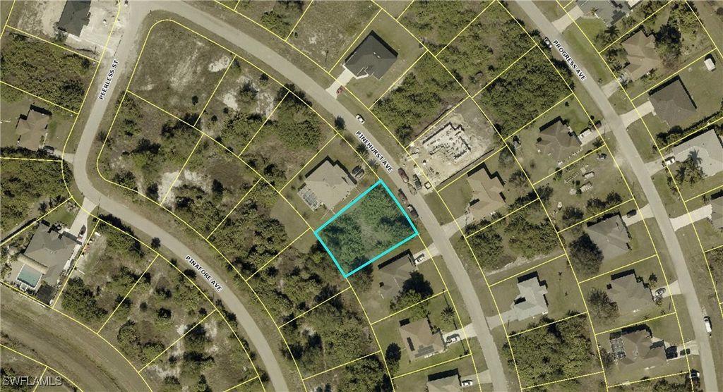 334 Pinehurst AVE, Lehigh Acres, FL 33974