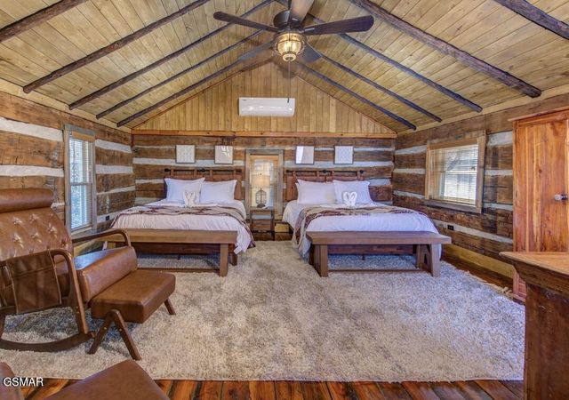 125 Cricket Hollow Way, Cosby, TN 37722