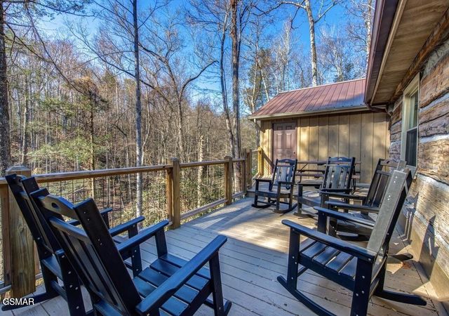 125 Cricket Hollow Way, Cosby, TN 37722