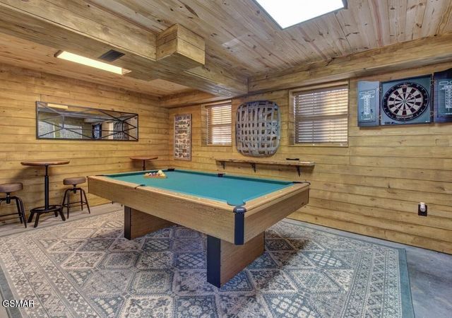 125 Cricket Hollow Way, Cosby, TN 37722