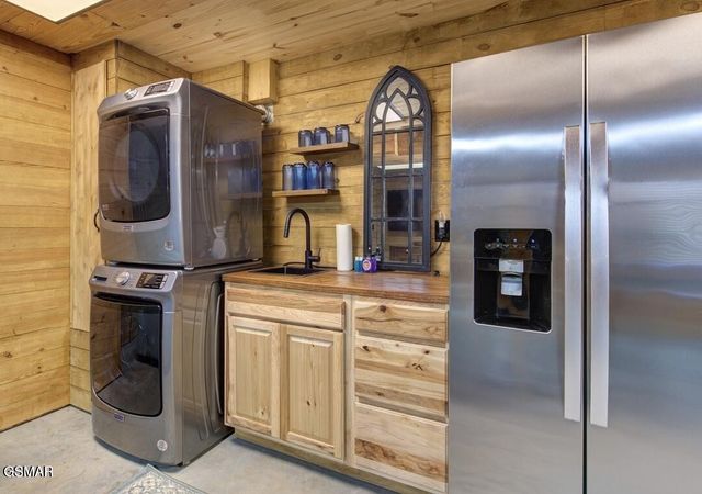 125 Cricket Hollow Way, Cosby, TN 37722