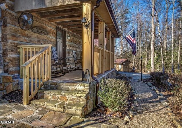 125 Cricket Hollow Way, Cosby, TN 37722