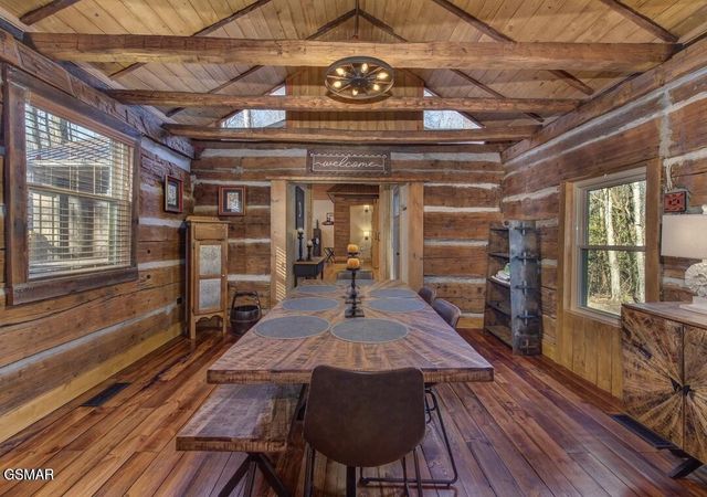 125 Cricket Hollow Way, Cosby, TN 37722