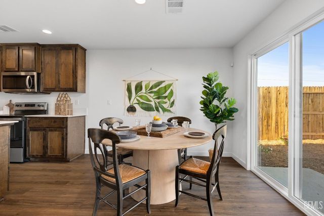 7305 Erskineville Drive, Bakersfield, CA 93307