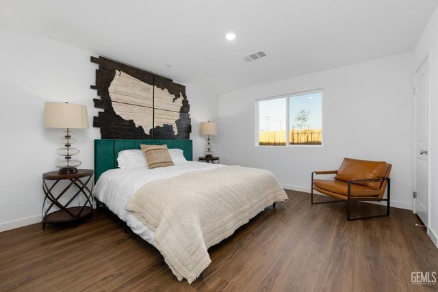 7305 Erskineville Drive, Bakersfield, CA 93307