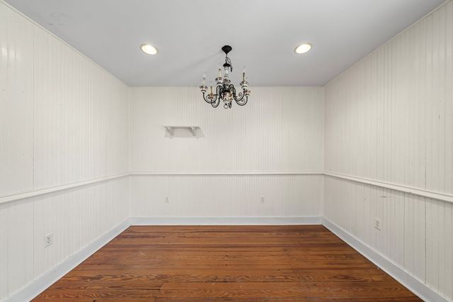 807 S Eagle St, Fredericksburg, TX 78624