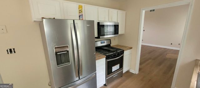 10944 Knotty Pine Place, Hampton, GA 30228