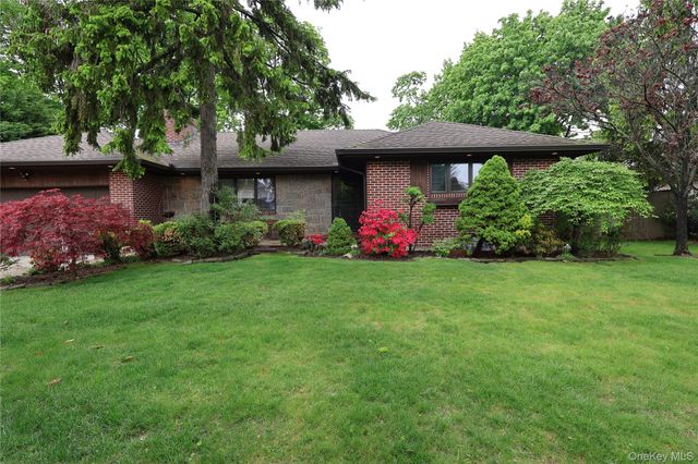 3401 Homestead Avenue, Wantagh, NY 11793