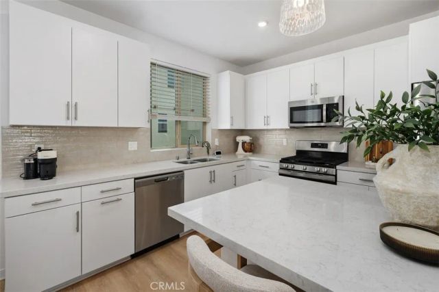 2600 Sprout Lane 104, Corona, CA 92883