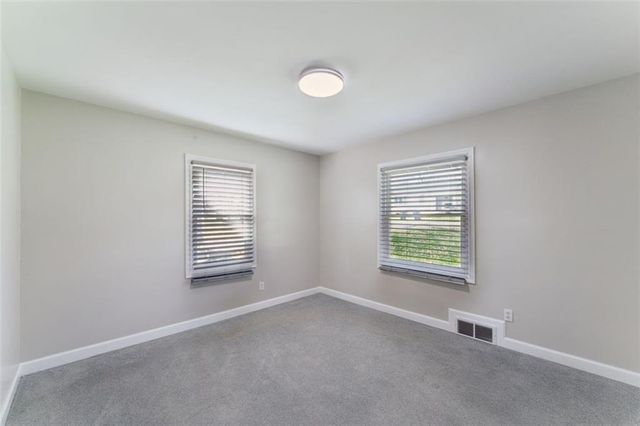 5515 Granada Street, Roeland Park, KS 66205