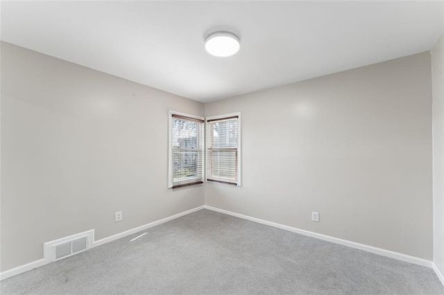 5515 Granada Street, Roeland Park, KS 66205