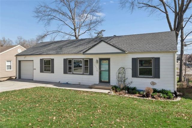 5515 Granada Street, Roeland Park, KS 66205