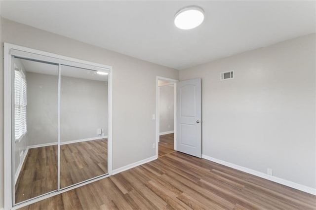 5515 Granada Street, Roeland Park, KS 66205