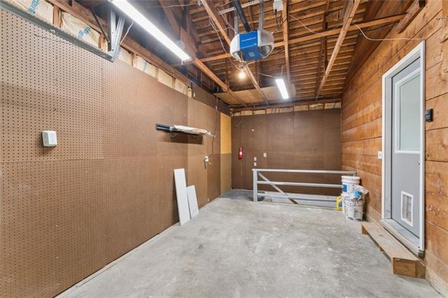 5515 Granada Street, Roeland Park, KS 66205