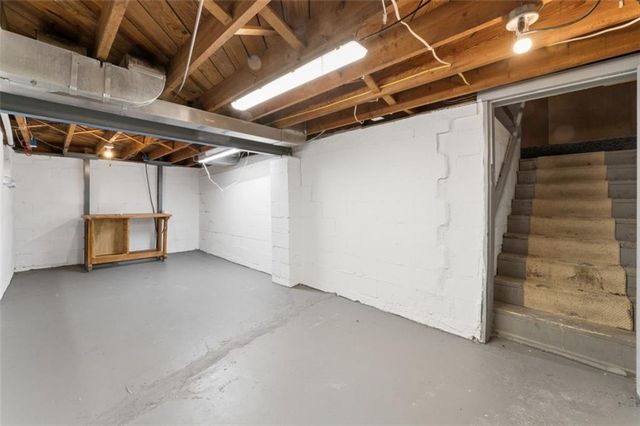 5515 Granada Street, Roeland Park, KS 66205