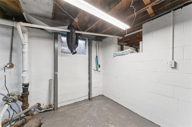 5515 Granada Street, Roeland Park, KS 66205