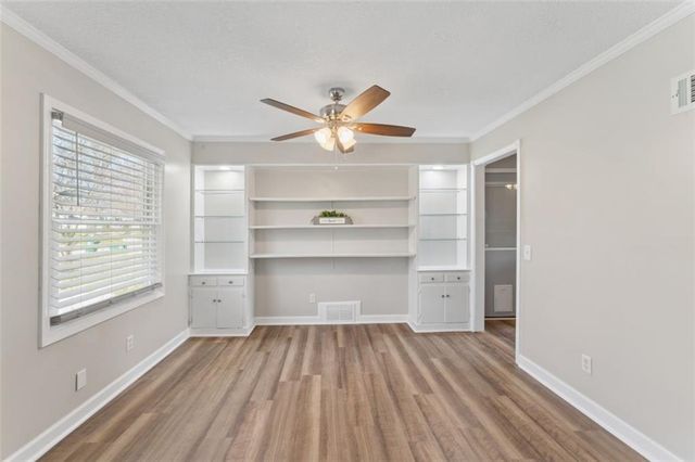 5515 Granada Street, Roeland Park, KS 66205