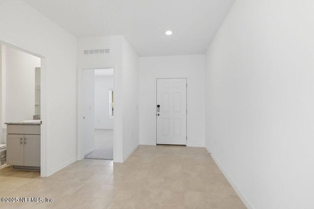 8136 ARCHIBALD Terrace, Jacksonville, FL 32219