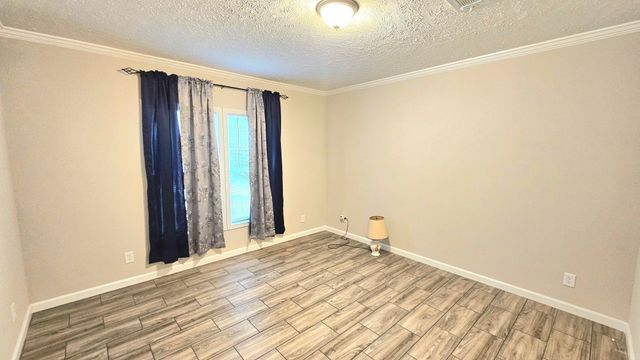 1894 Lake Vernon, Leesville, LA 71446