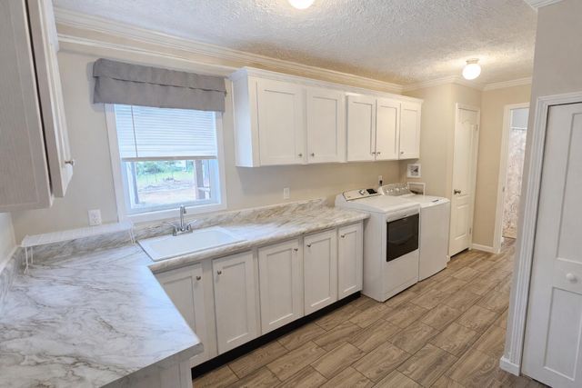 1894 Lake Vernon, Leesville, LA 71446