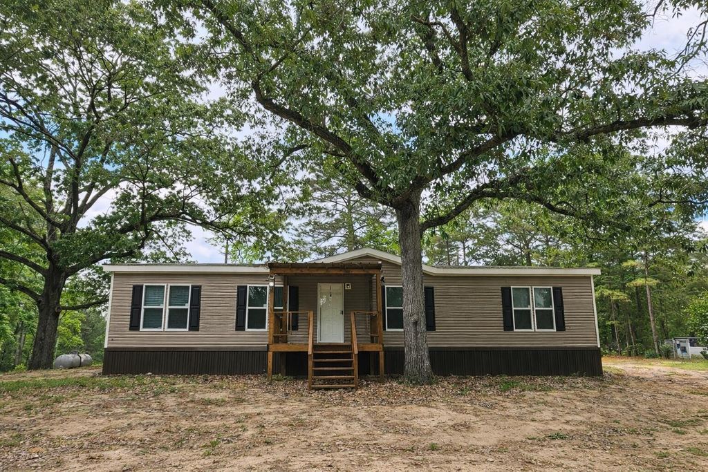 1894 Lake Vernon, Leesville, LA 71446