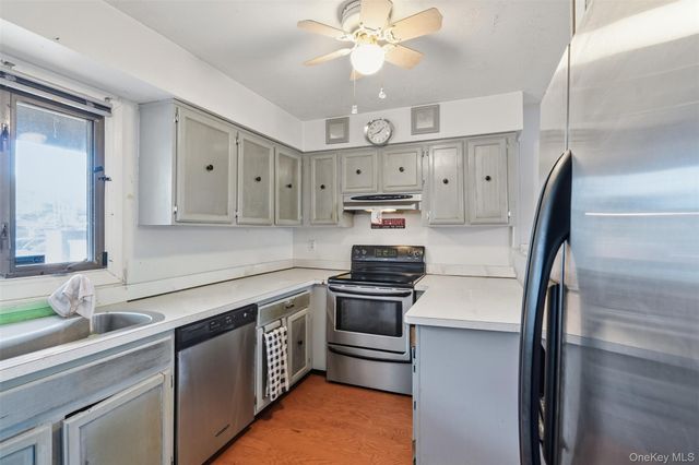 10 Heritage Drive A, New City, NY 10956