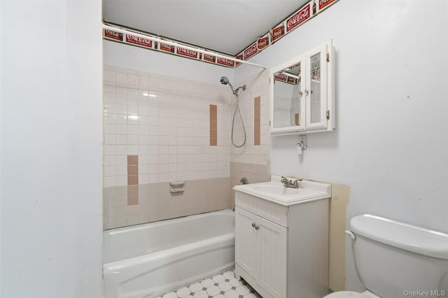 10 Heritage Drive A, New City, NY 10956