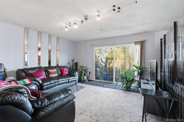 10 Heritage Drive A, New City, NY 10956