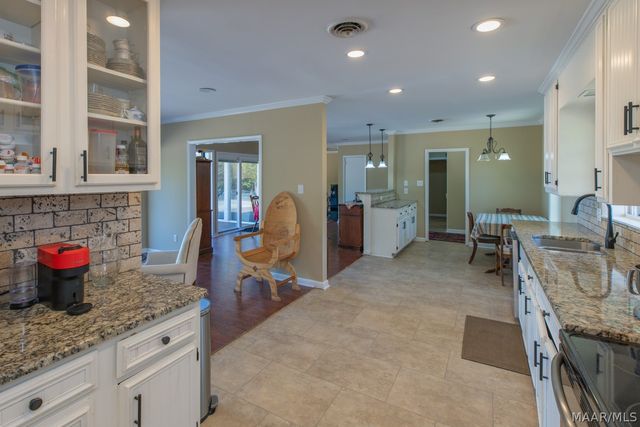 2801 Crawford Street, Montgomery, AL 36111