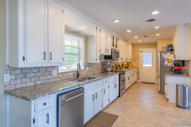 2801 Crawford Street, Montgomery, AL 36111