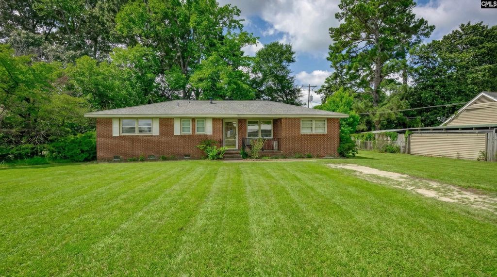 8543 North Road, North, SC 29112