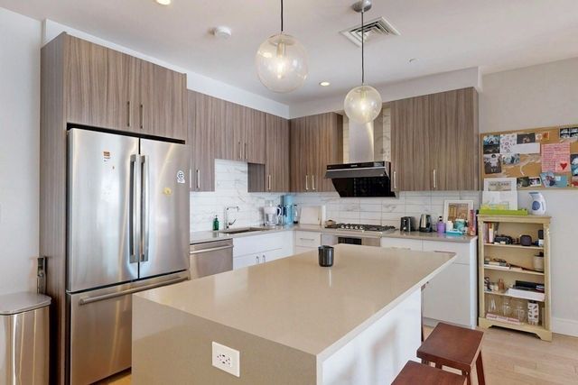 50 Symphony Rd 402, Boston, MA 02115