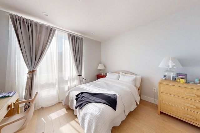 50 Symphony Rd 402, Boston, MA 02115