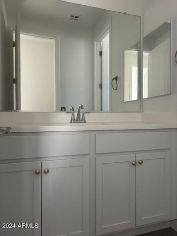 9511 E Talon Avenue, Mesa, AZ 85212