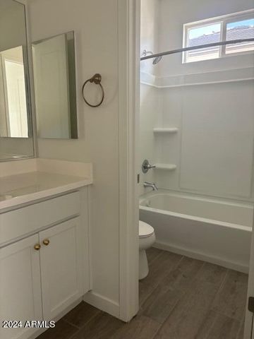 9511 E Talon Avenue, Mesa, AZ 85212