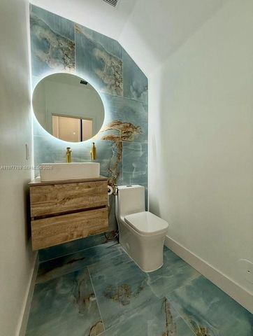 1035 NW 2nd Ave, Fort Lauderdale, FL 33311