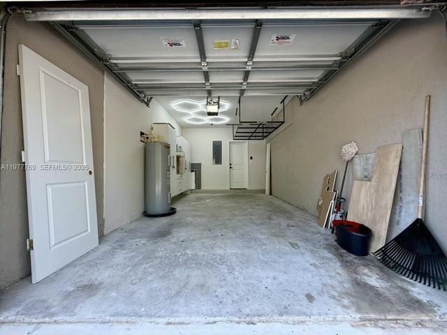 1035 NW 2nd Ave, Fort Lauderdale, FL 33311