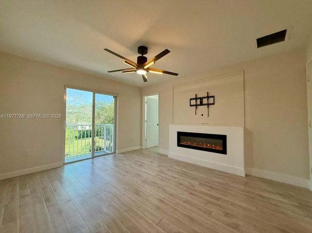 1035 NW 2nd Ave, Fort Lauderdale, FL 33311