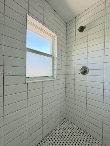 1035 NW 2nd Ave, Fort Lauderdale, FL 33311