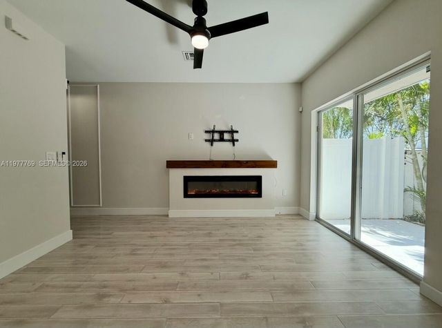 1035 NW 2nd Ave, Fort Lauderdale, FL 33311